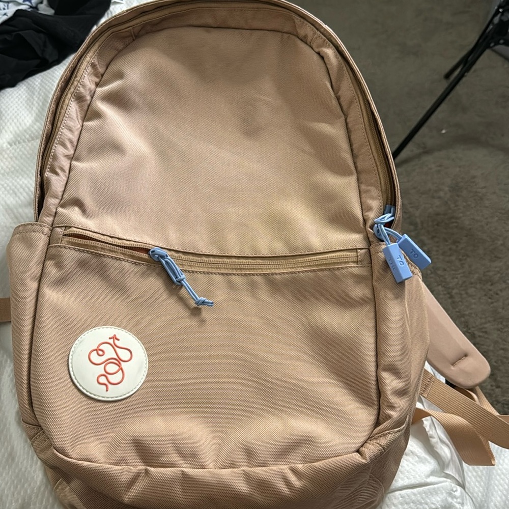B2TM backpack